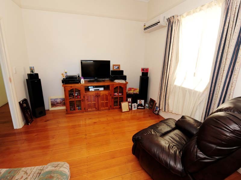 11 Cotton Street, Gladstone QLD 4680