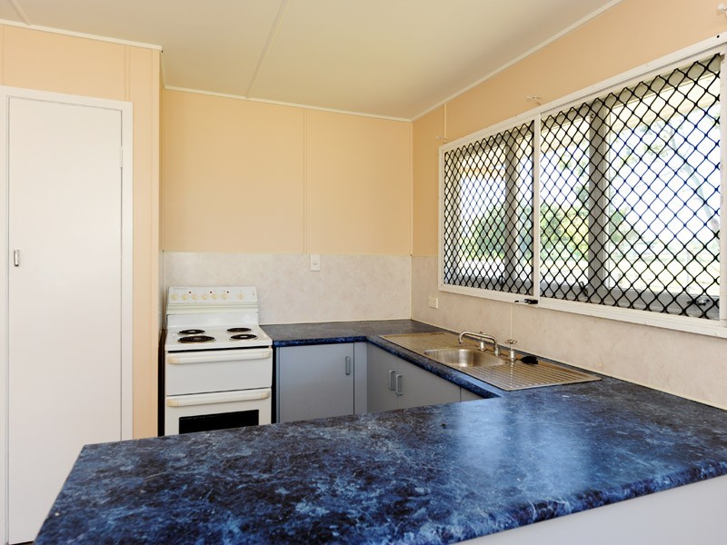 11 Kianga Street, Gladstone QLD 4680
