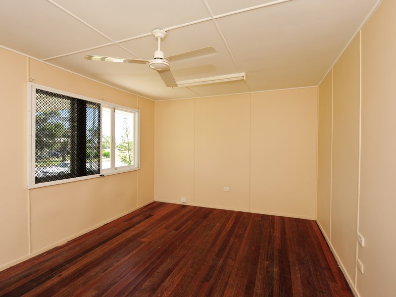 11 Kianga Street, Gladstone QLD 4680
