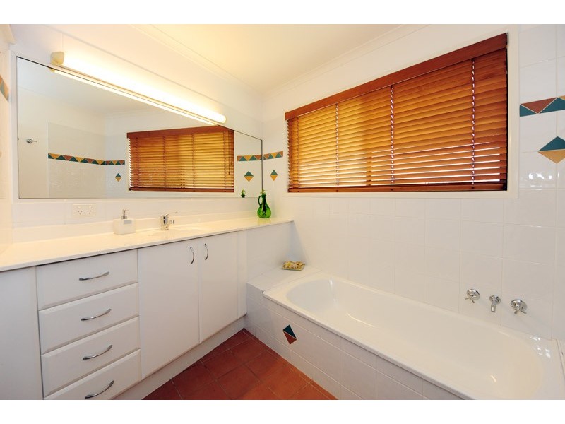 35 Parksville Drive, Gladstone QLD 4680