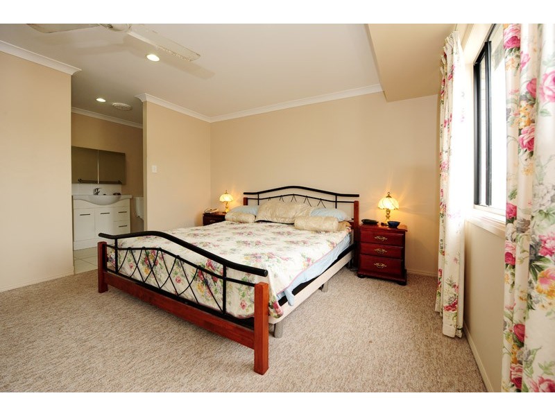 16 Skyline Drive, Gladstone QLD 4680