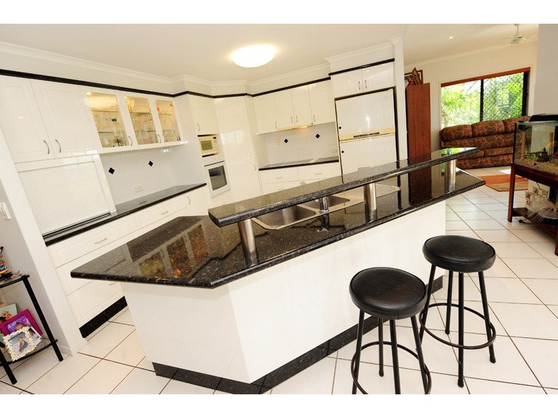 8 Windward Passage, Gladstone QLD 4680