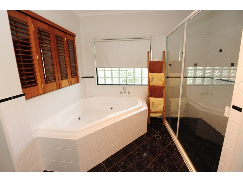 8 Windward Passage, Gladstone QLD 4680