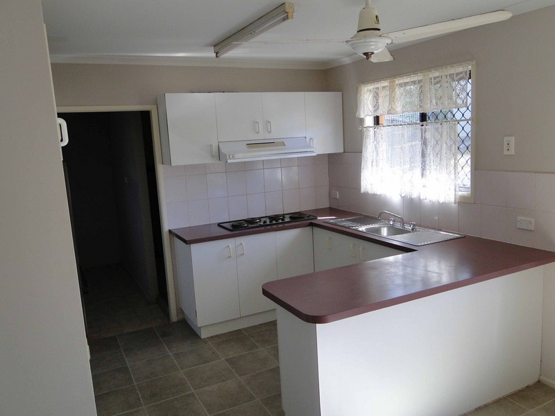 85 Elizabeth Street, Gladstone QLD 4680