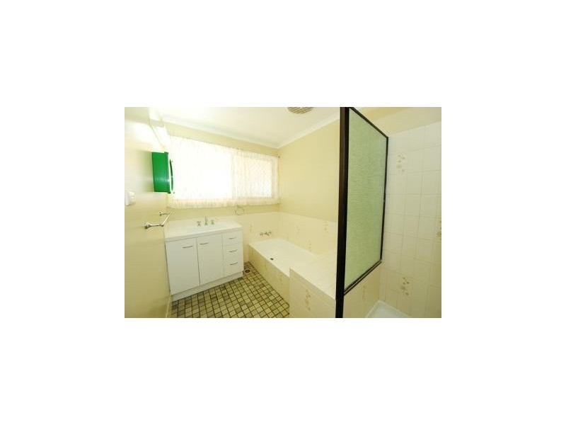 5 Tryon Court, Gladstone QLD 4680