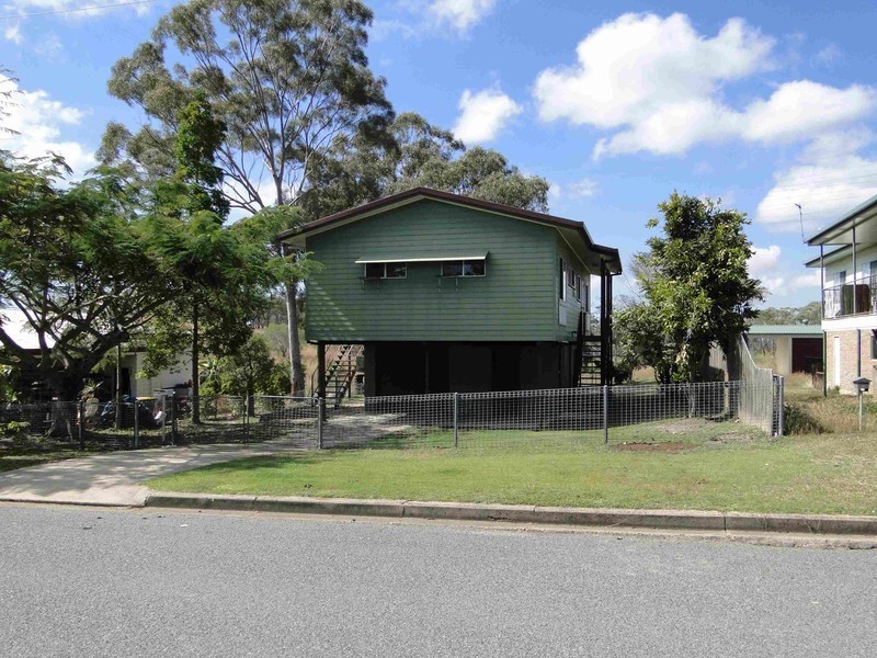 42 Emperor Street, Gladstone QLD 4680