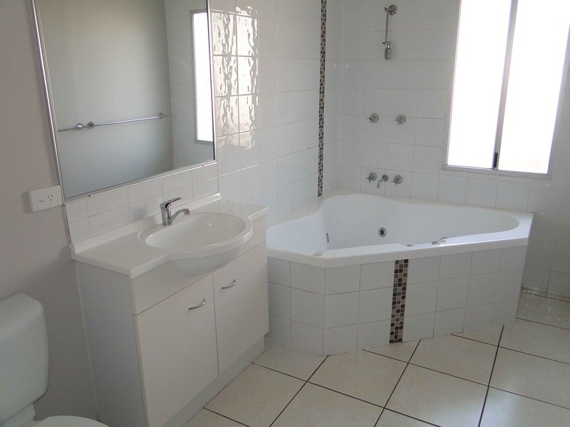 266 Auckland Street, Gladstone QLD 4680