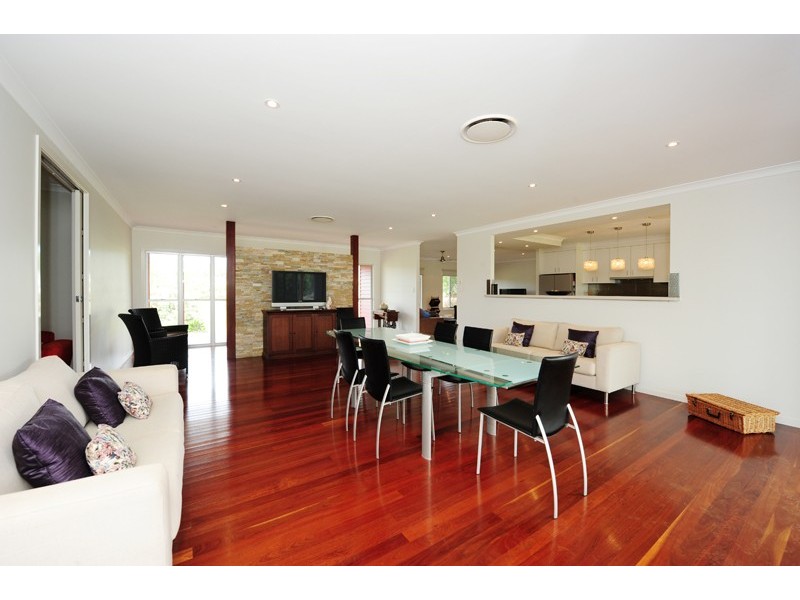 30 Lorna Crescent, Beecher QLD 4680