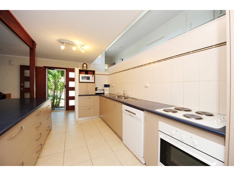 16 Amaroo Close, Gladstone QLD 4680