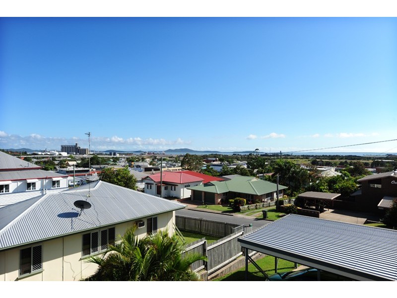 2/141 Oaka Lane, Gladstone QLD 4680