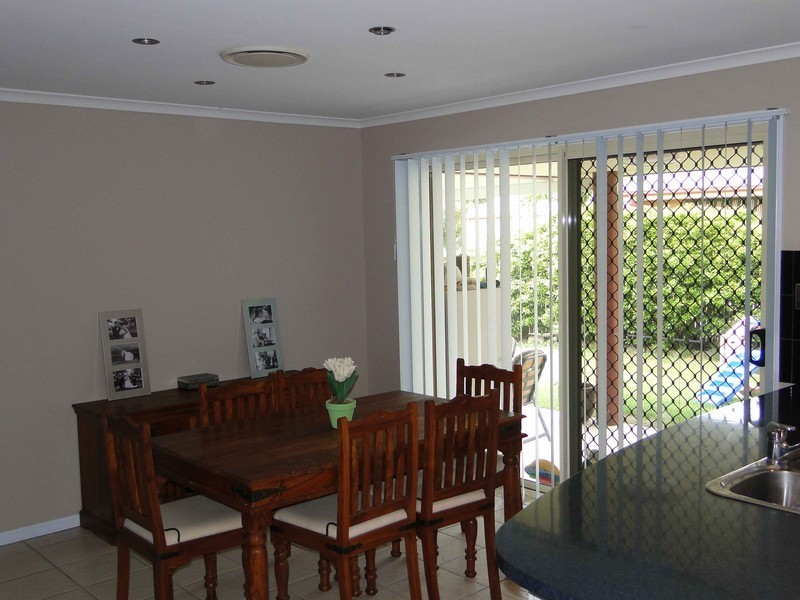 10 Deborah Street, Gladstone QLD 4680