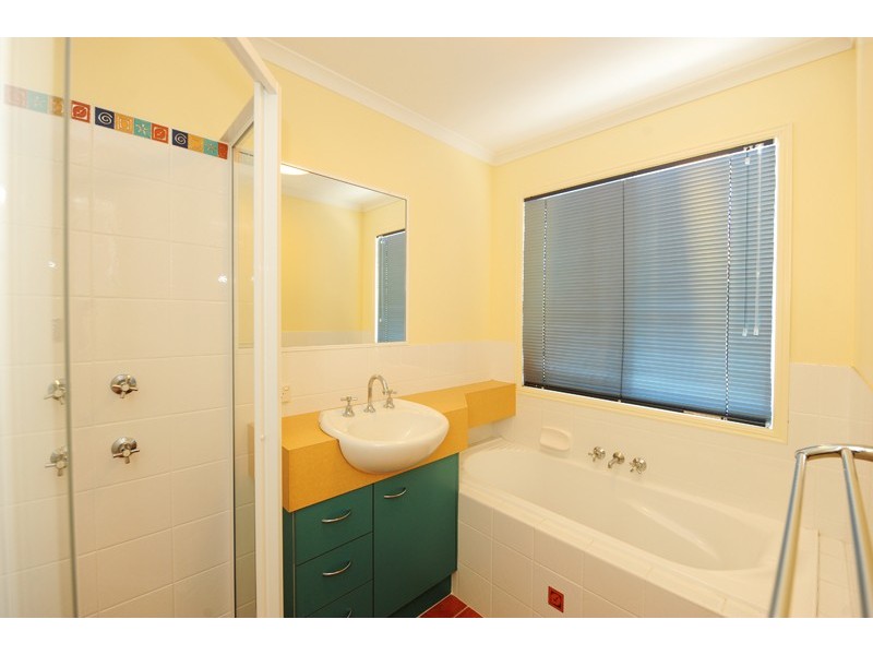 5 Lois Court, Gladstone QLD 4680