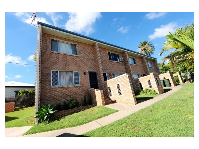 2/141 Oaka Lane, Gladstone QLD 4680