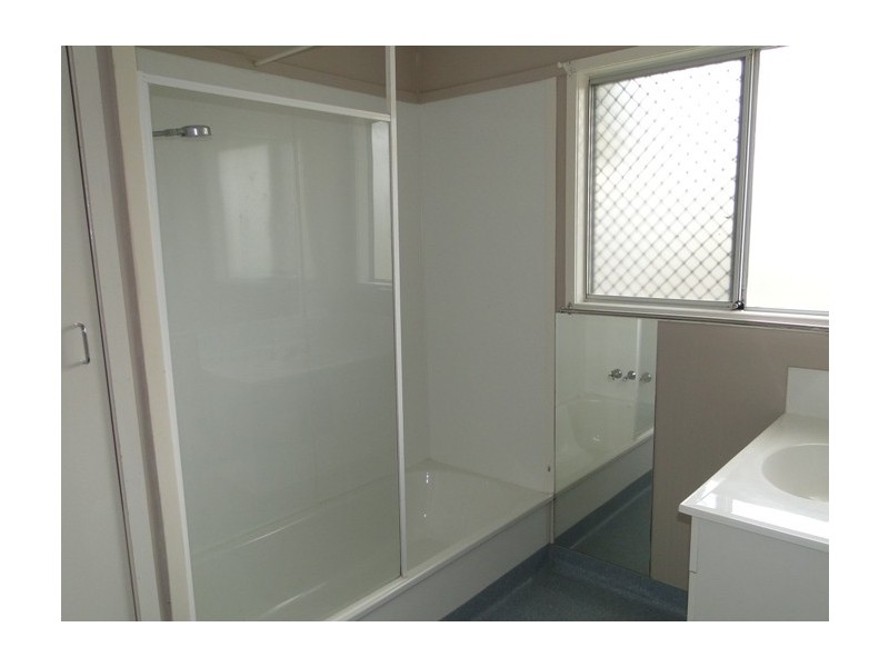 16 Muirhead Street, Gladstone QLD 4680