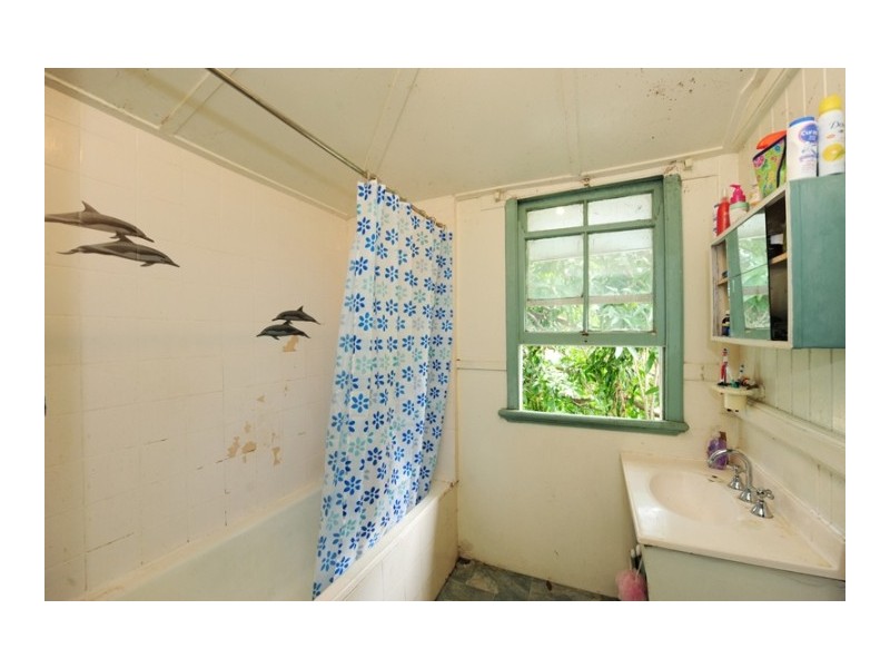 44 Yarroon Street, Gladstone QLD 4680