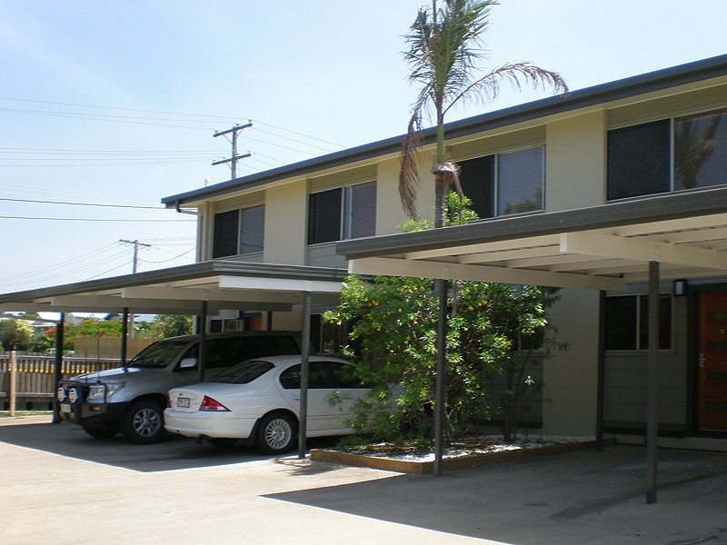 8 and 9 / 20 Short Street, Gladstone QLD 4680