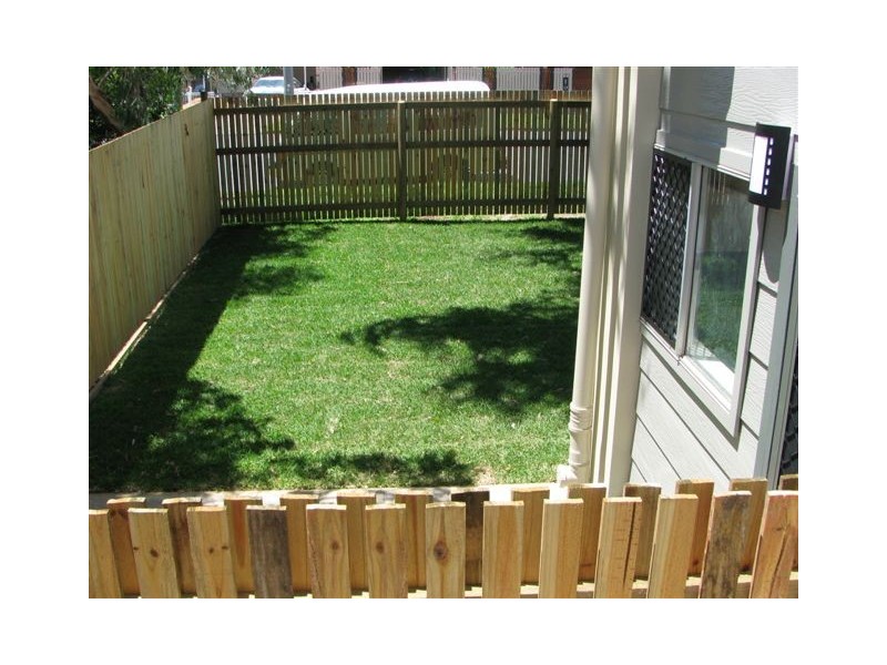 8 and 9 / 20 Short Street, Gladstone QLD 4680