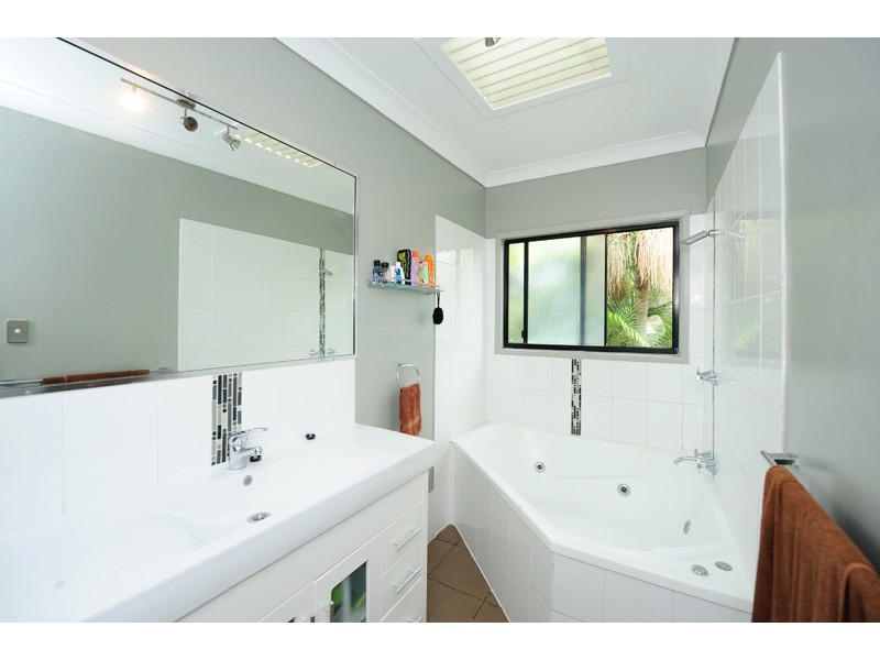 15 Amaroo Close, Gladstone QLD 4680