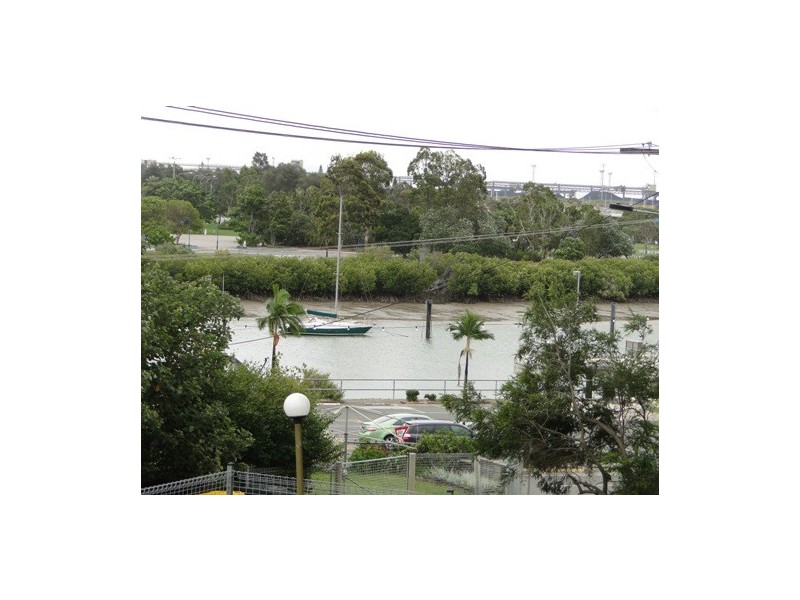 Unit 4 / 8 Oaka Lane, Gladstone City QLD 4680