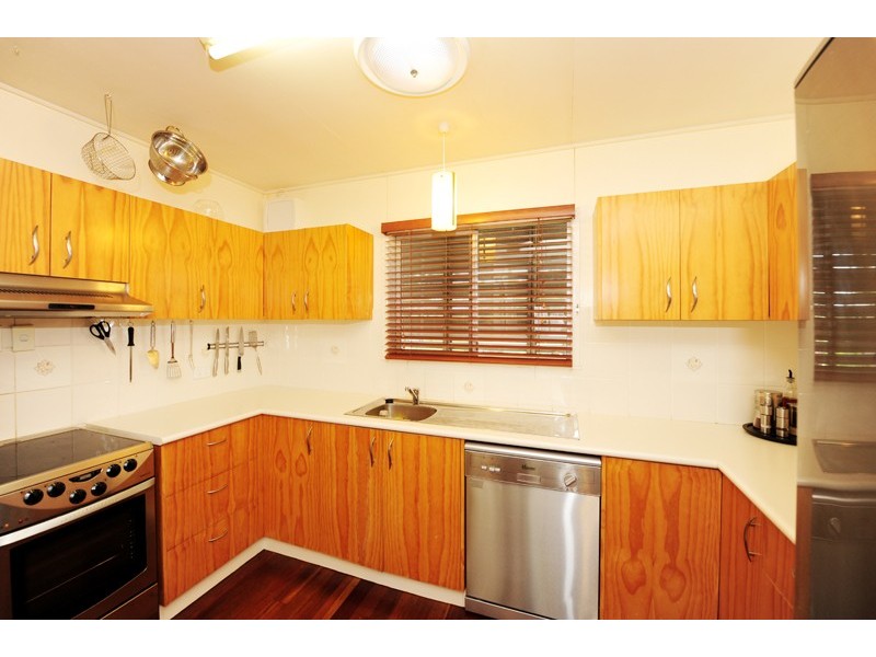 37 Wilson Street, Gladstone QLD 4680