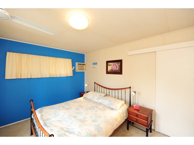37 Wilson Street, Gladstone QLD 4680