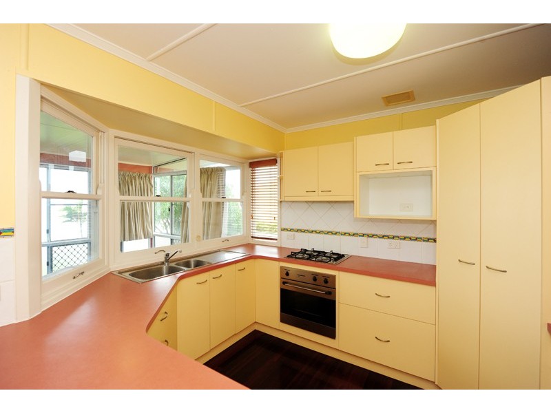 4 The Esplanade, Gladstone QLD 4680
