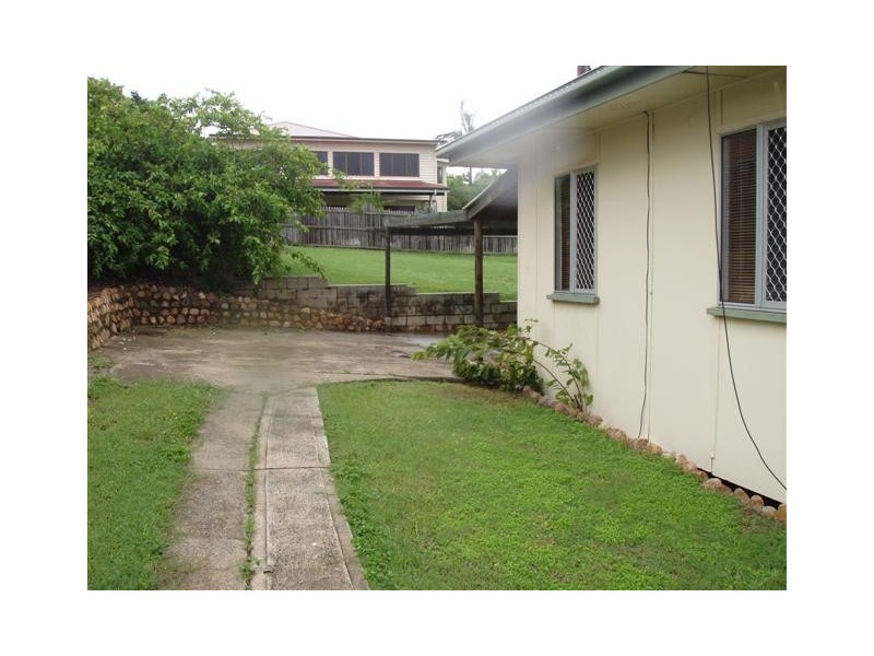 139 Oaka Lane, Gladstone QLD 4680