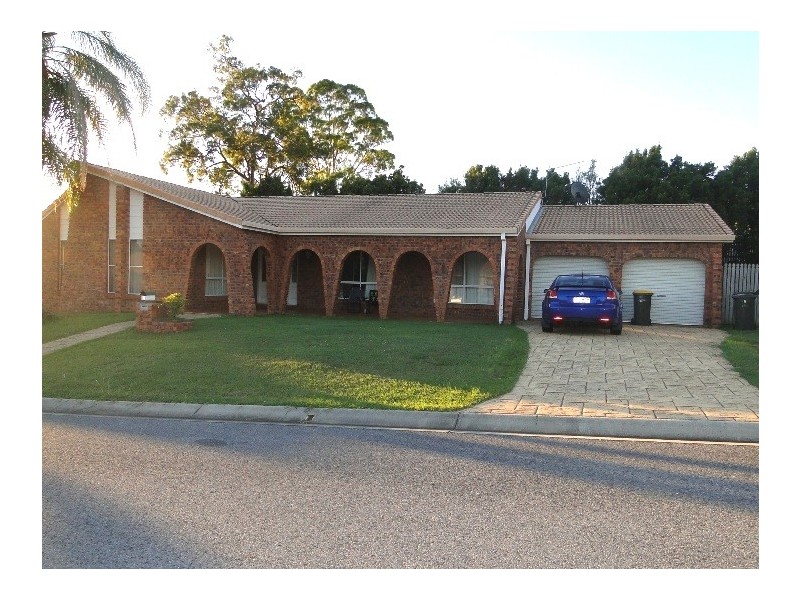 2 Weatherly Court, Gladstone QLD 4680