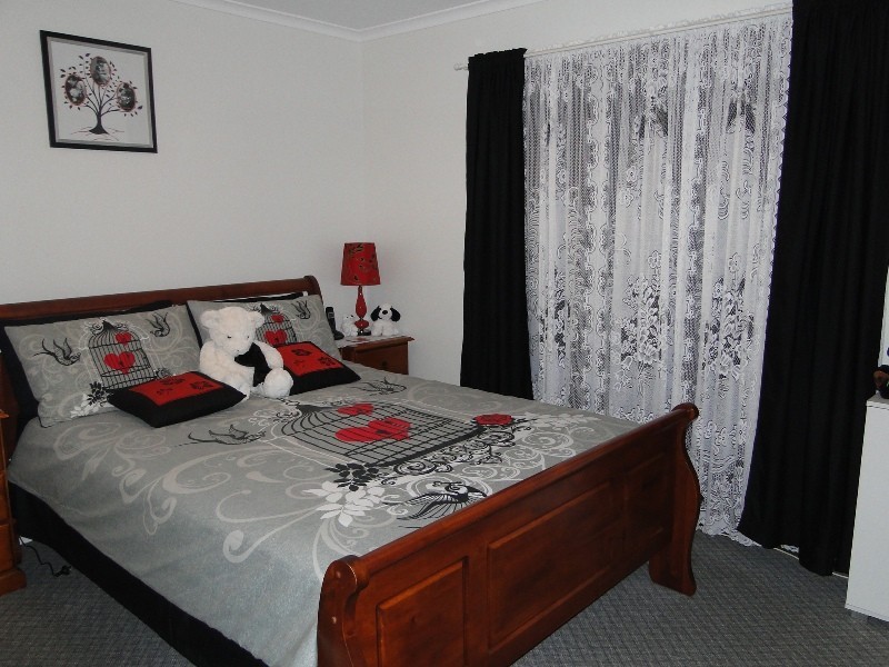 49 Gretel Drive, Gladstone QLD 4680