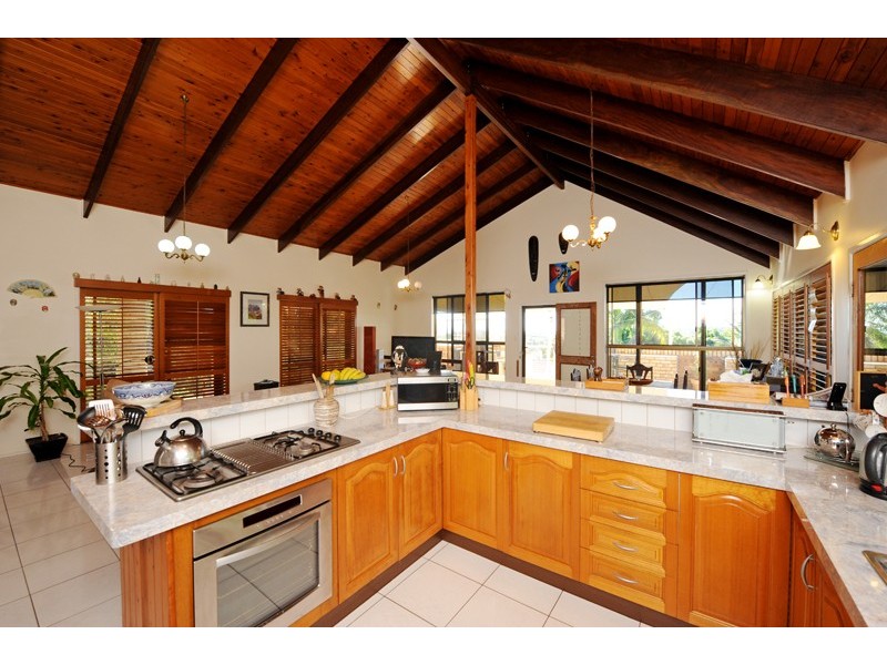 10 St Clements Close, Telina QLD 4680