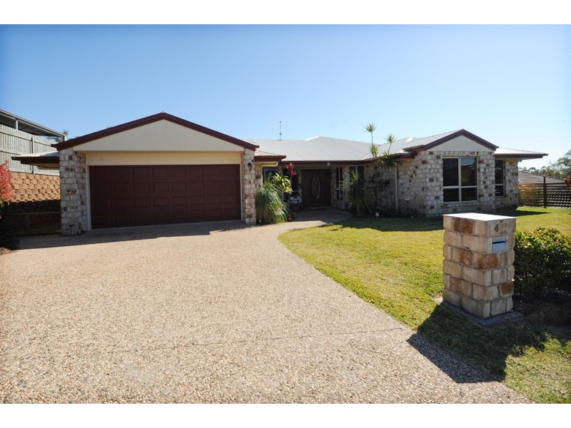 4 Julius Crescent, Clinton QLD 4680