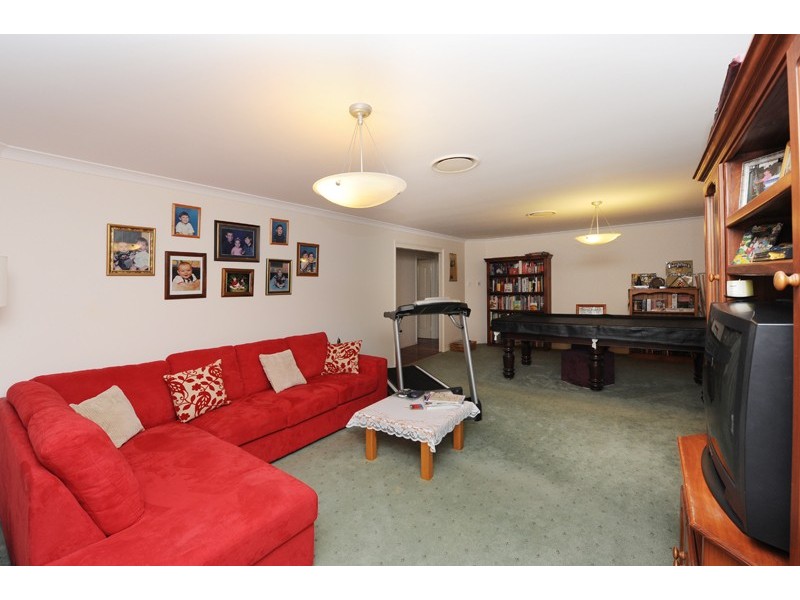 4 Julius Crescent, Clinton QLD 4680