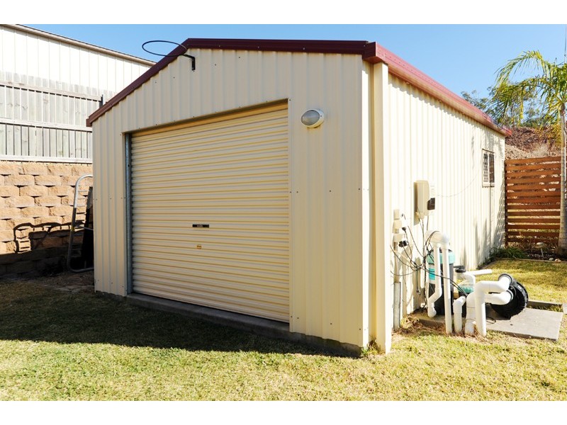 4 Julius Crescent, Clinton QLD 4680