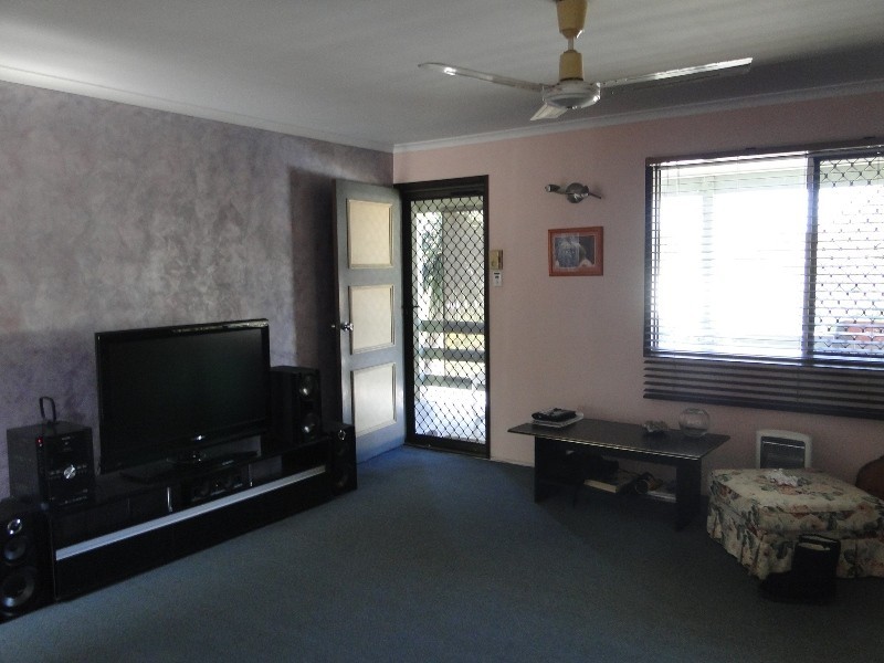 37 Wilga Street, Gladstone QLD 4680