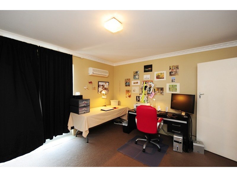 240 Goondoon Street, Gladstone QLD 4680