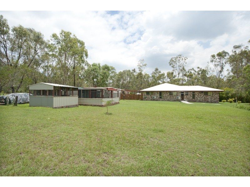 39 Flora, Beecher QLD 4680