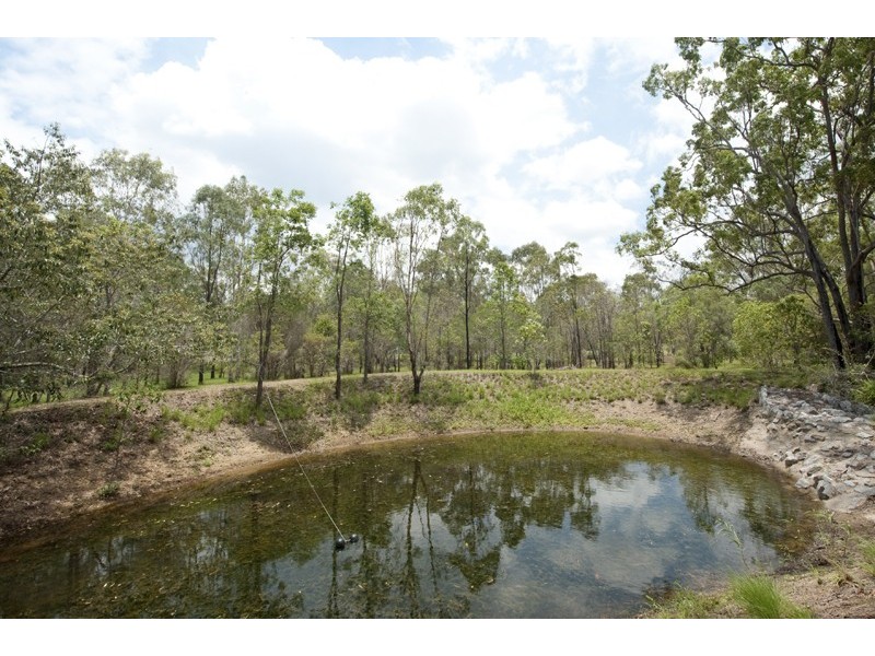 39 Flora, Beecher QLD 4680