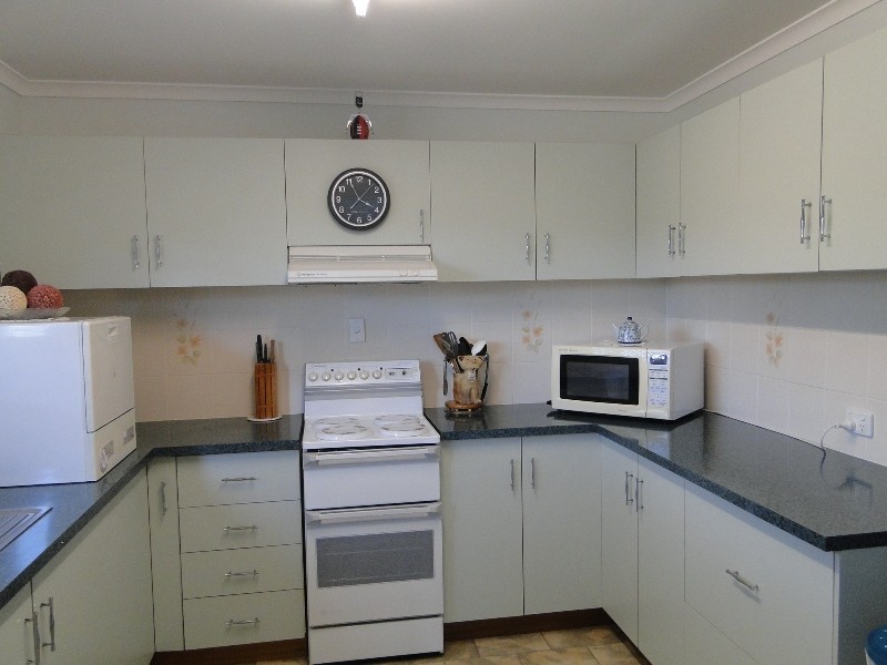 16 Erin Close, Gladstone QLD 4680