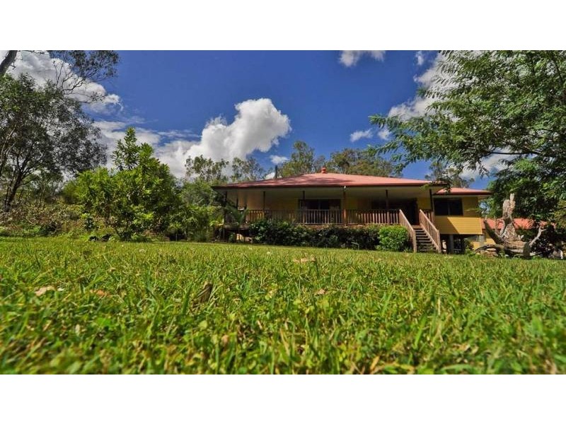 21 Lakeview Drive, Gin Gin QLD 4671