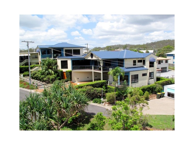 9 River Drive, Boyne Island QLD 4680