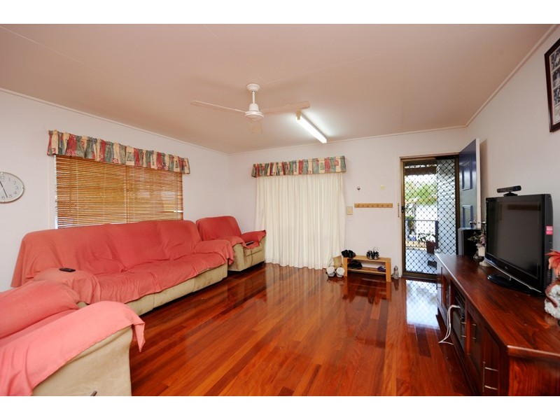 1 Peters Crescent, Gladstone QLD 4680