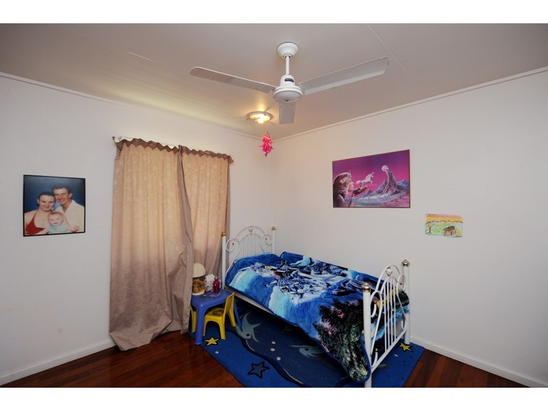 1 Peters Crescent, Gladstone QLD 4680