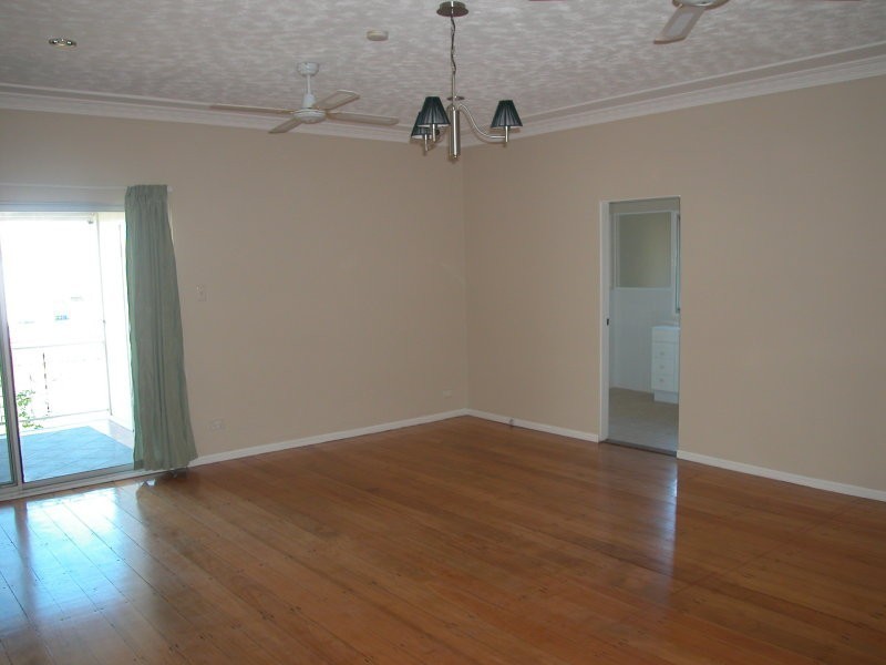 3 Yarroon Street, Gladstone City QLD 4680