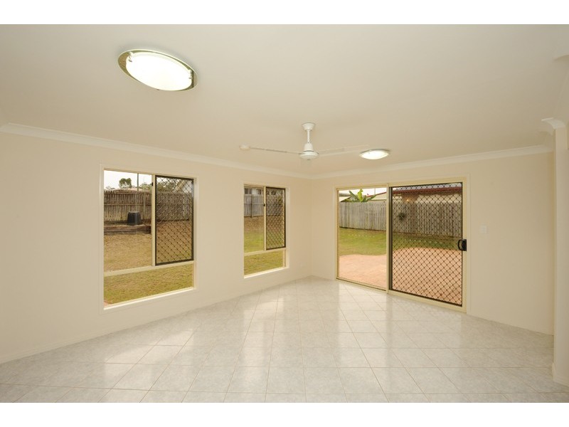 8 Huntington Court, Gladstone QLD 4680