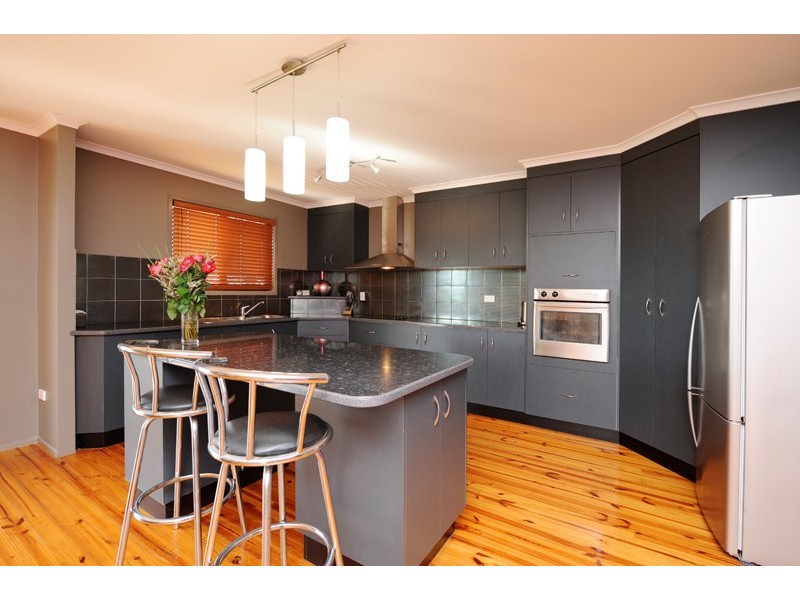 9 Erin Close, Gladstone QLD 4680