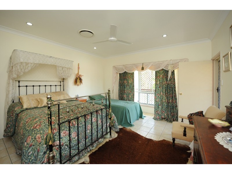 4 Katrina Boulevarde, Gladstone QLD 4680