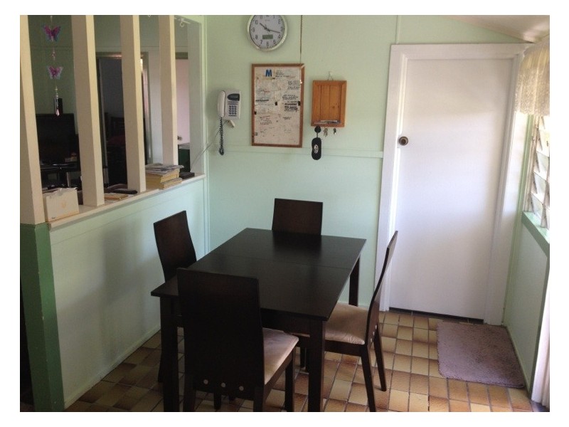 2 Murray Street, West Gladstone QLD 4680