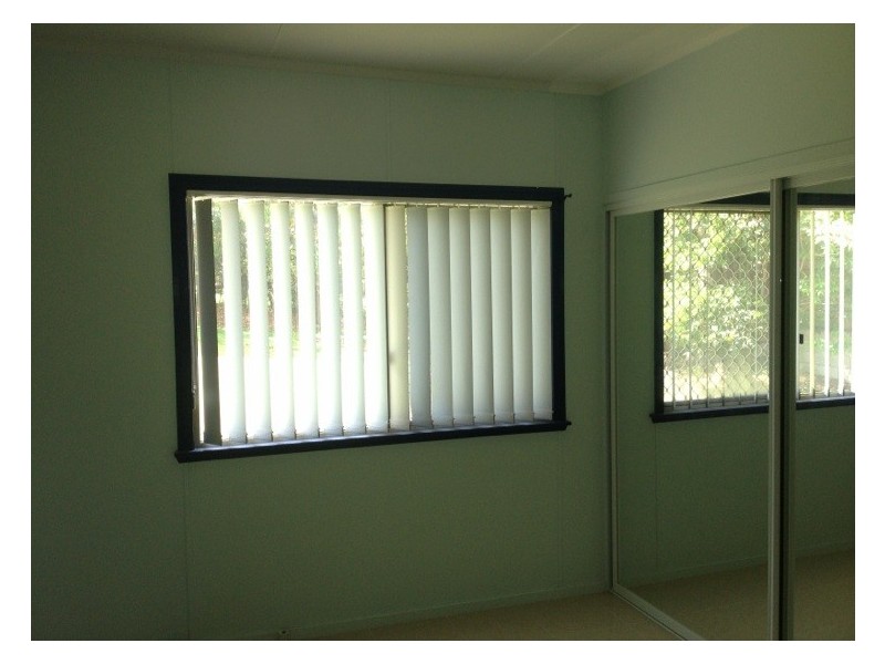 2 Murray Street, West Gladstone QLD 4680