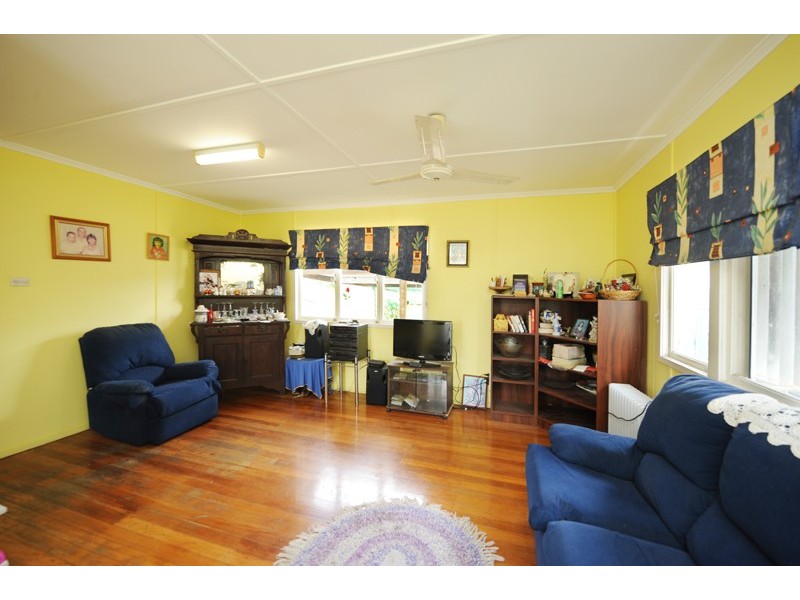 8 Larsen Street, Gladstone QLD 4680