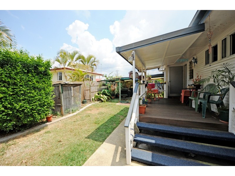 8 Larsen Street, Gladstone QLD 4680